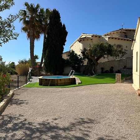 Chalet situado en una zona muy tranquila de Calpe Exterior foto