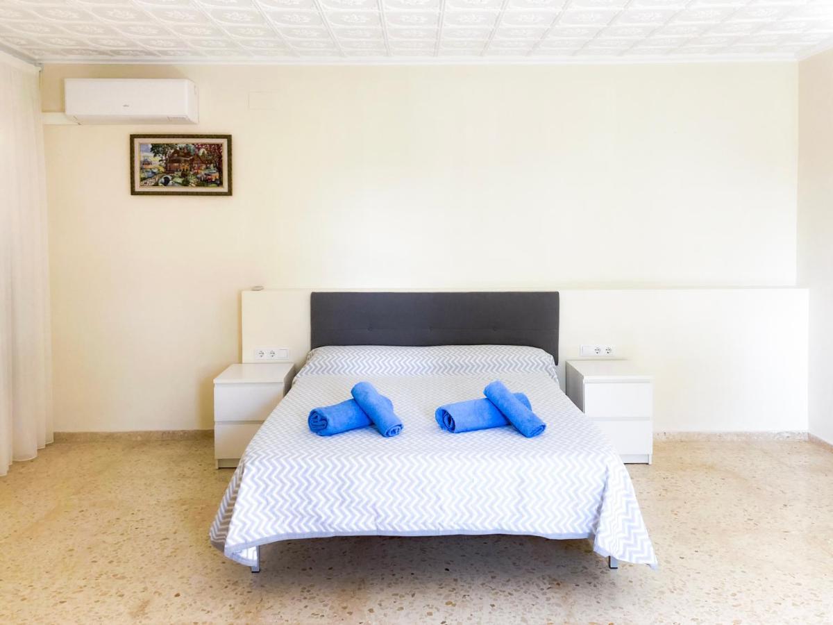 Chalet situado en una zona muy tranquila de Calpe Exterior foto